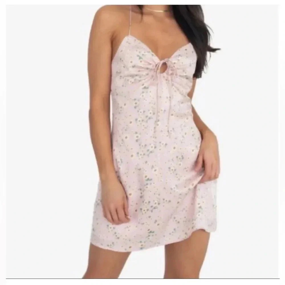 Kittenish Floral Lilac Pink Mini Dress // Size Medium